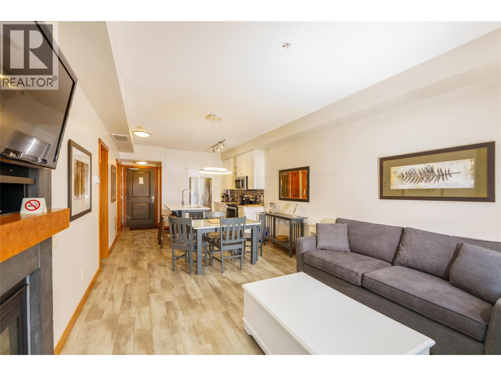 105 Village Centre Court Unit# 324, Vernon