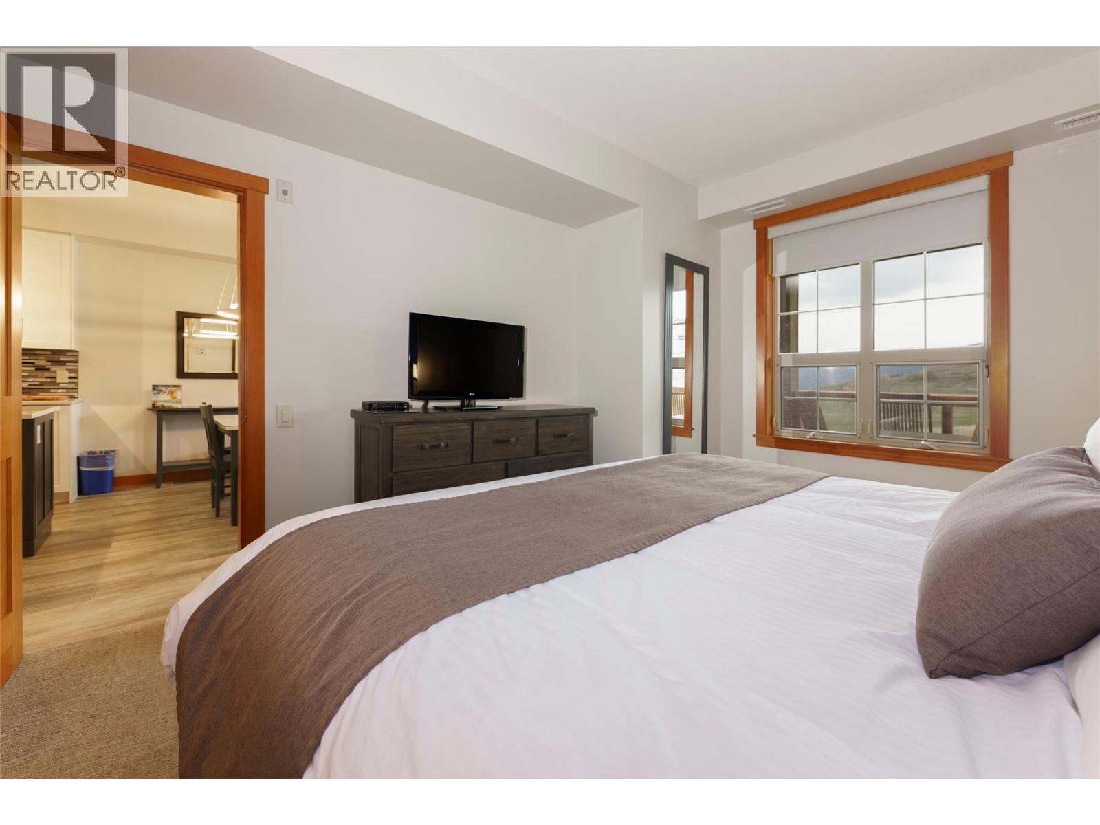 105 Village Centre Court Unit# 324, Vernon