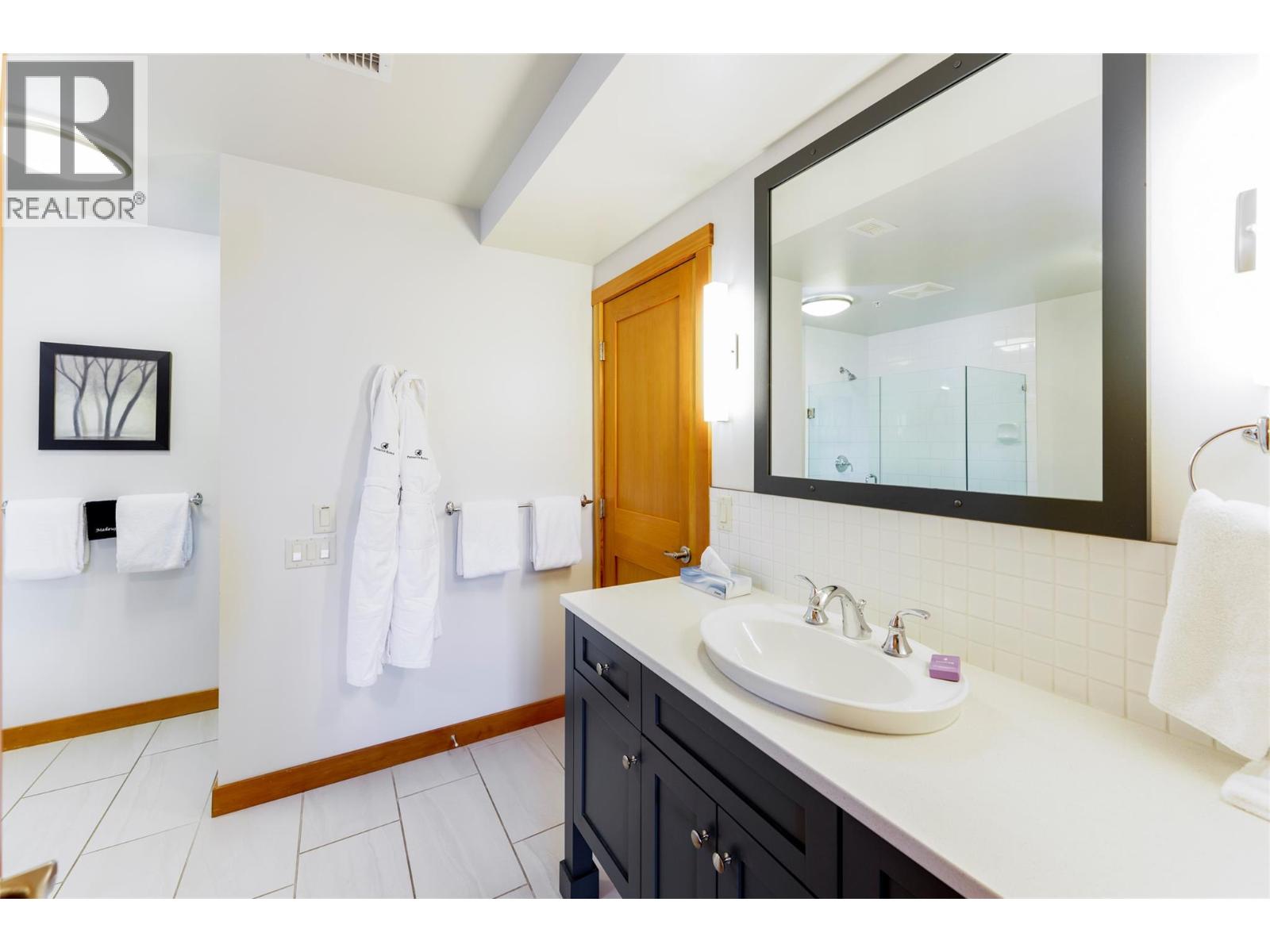 105 Village Centre Court Unit# 324, Vernon
