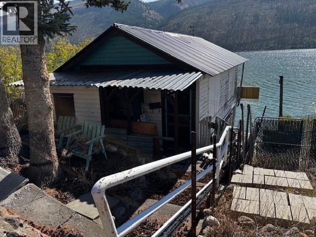 2424 Loon Lake Road, Loon Lake