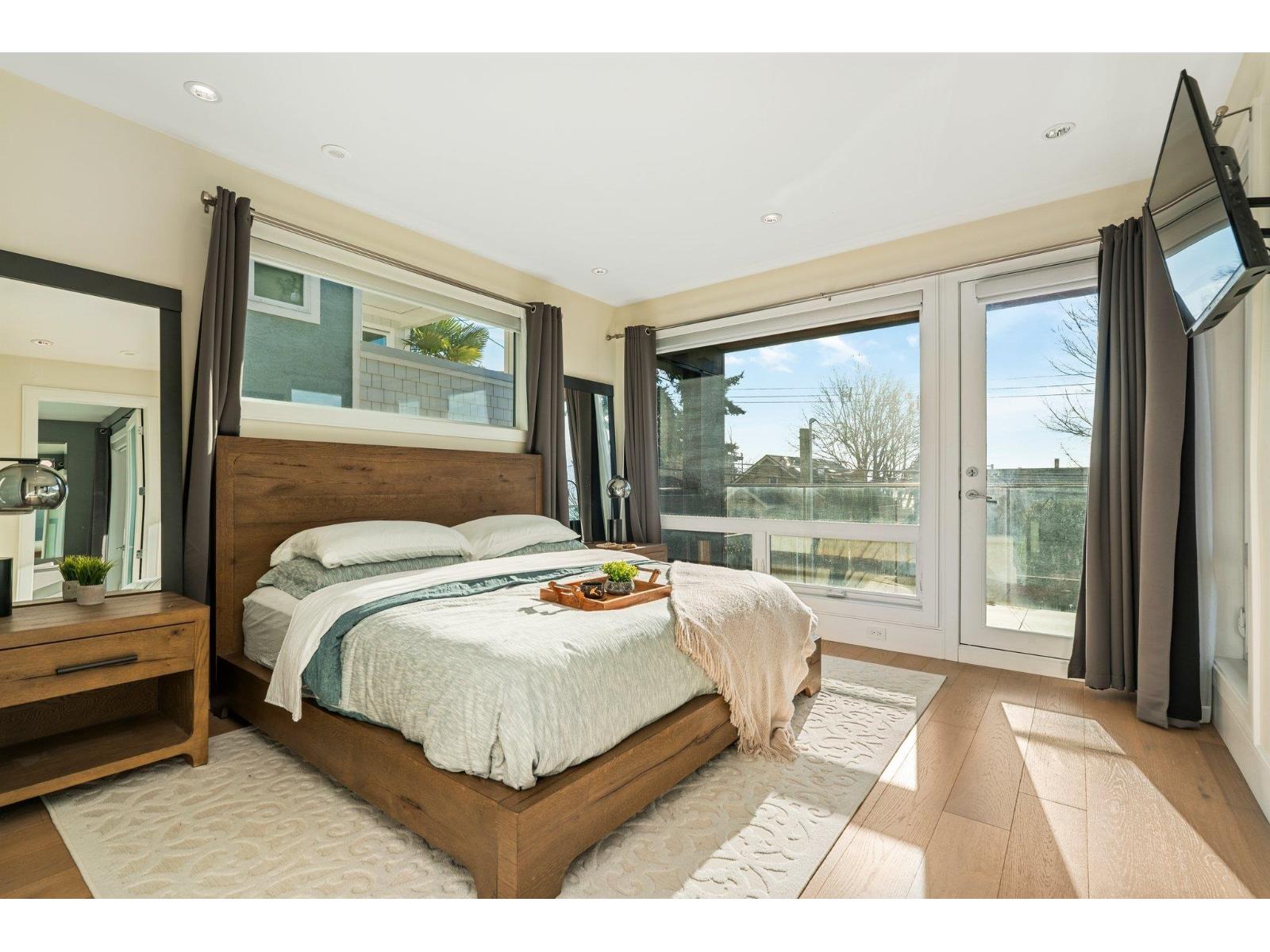 14857 BUENA VISTA, White Rock