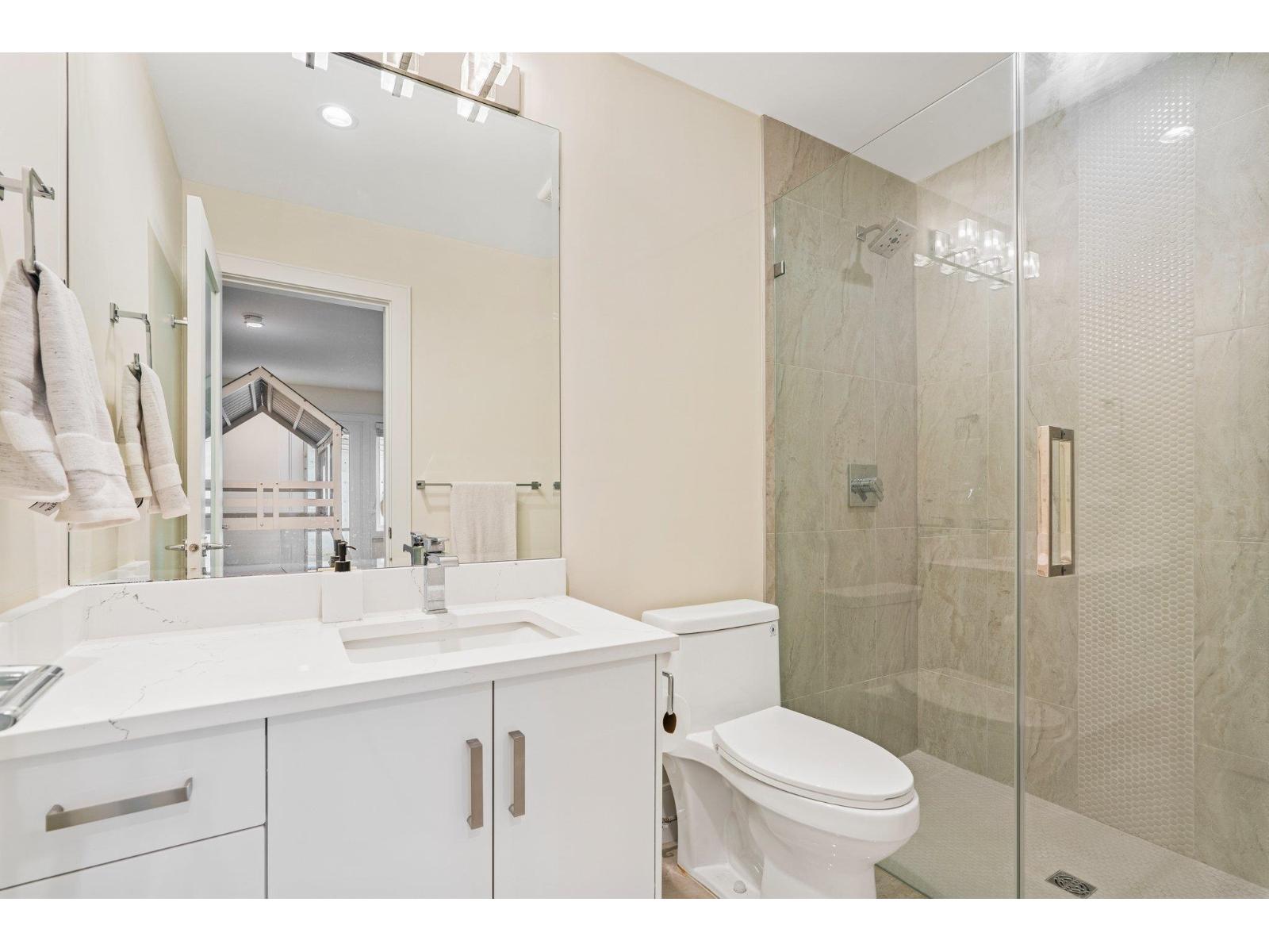 14857 BUENA VISTA, White Rock