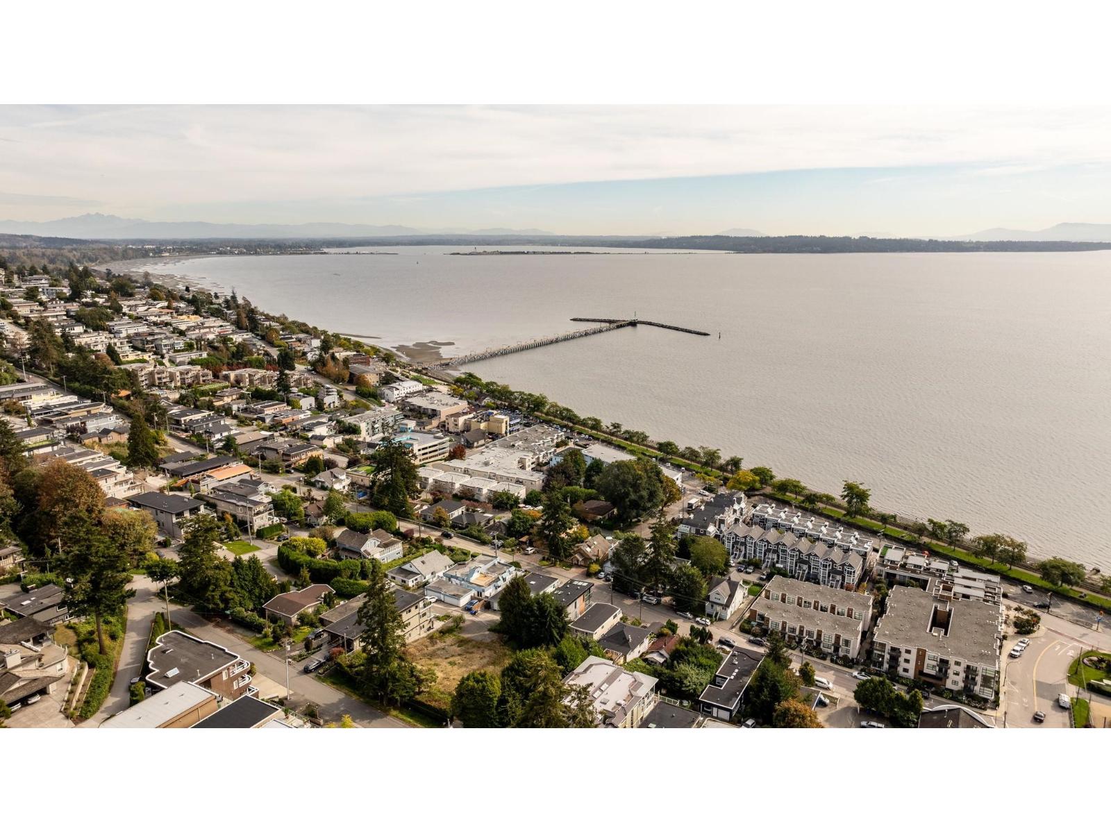 14857 BUENA VISTA, White Rock