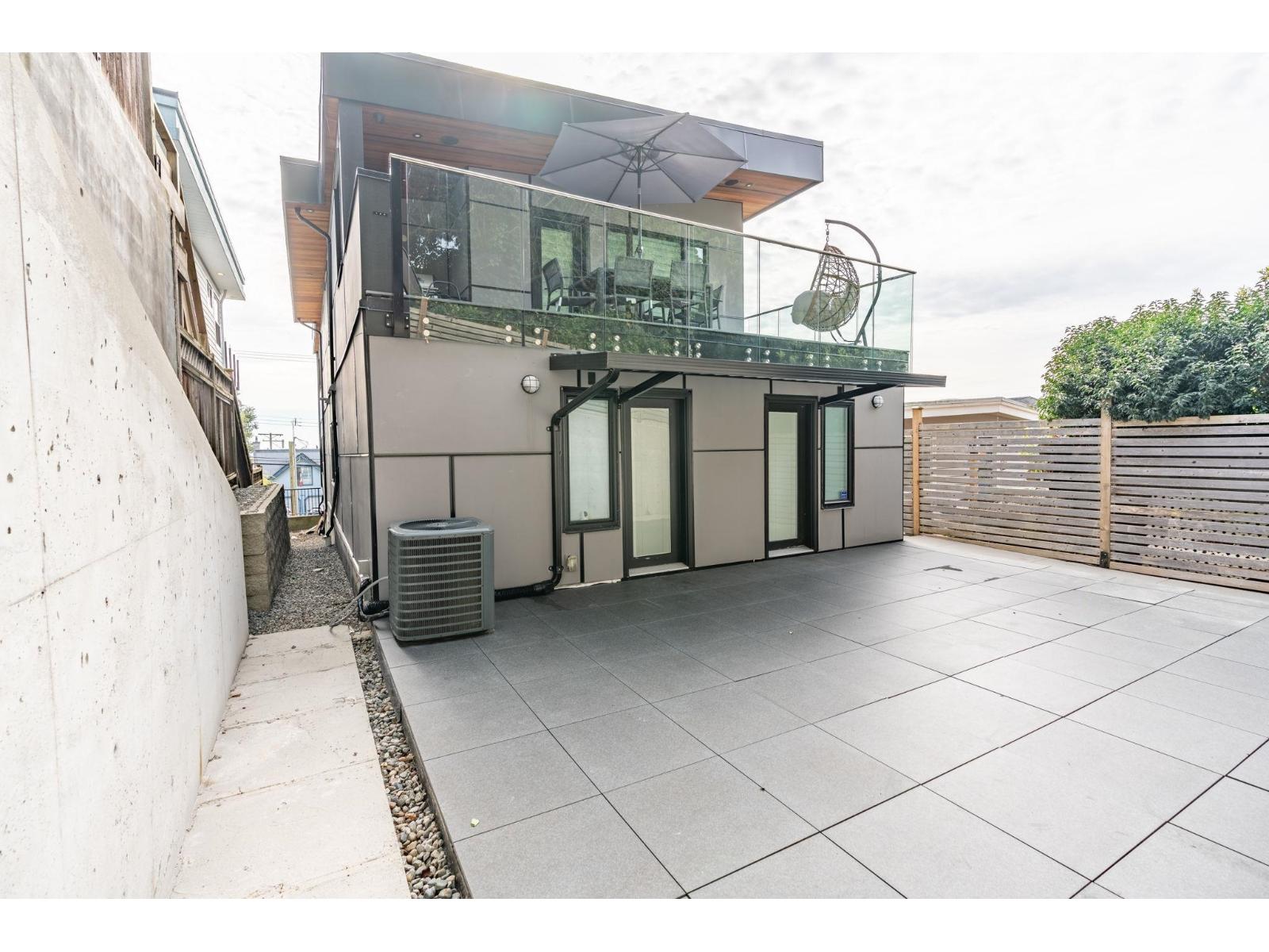 14857 BUENA VISTA, White Rock
