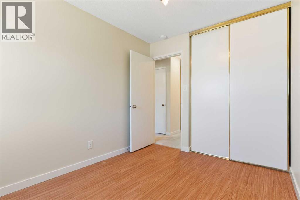 Single Family House for Sale in   Galbraith Drive SW Glamorgan Calgary 