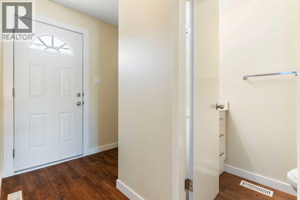 Single Family House for Sale in   Galbraith Drive SW Glamorgan Calgary 