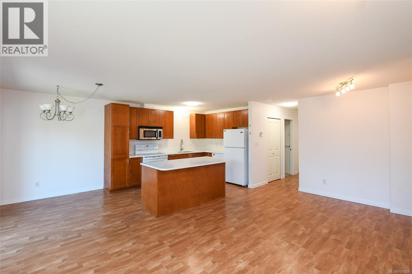 2 1050 8th St, Courtenay