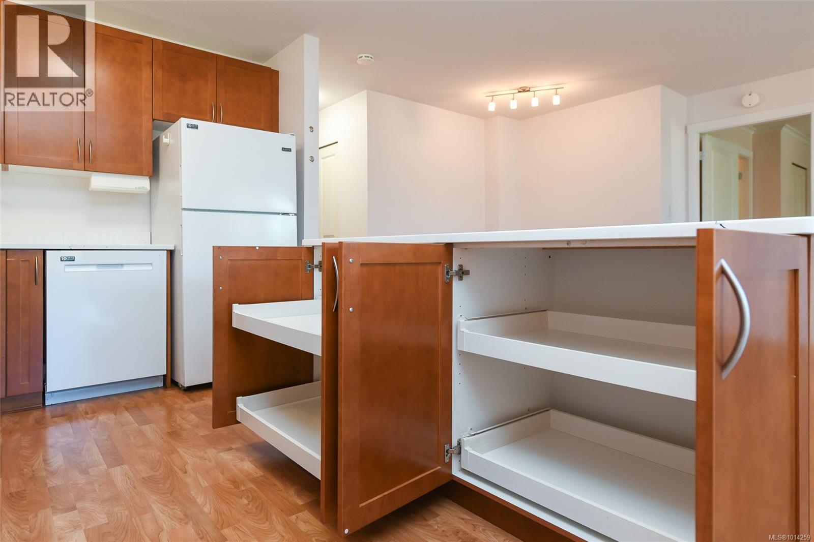 2 1050 8th St, Courtenay