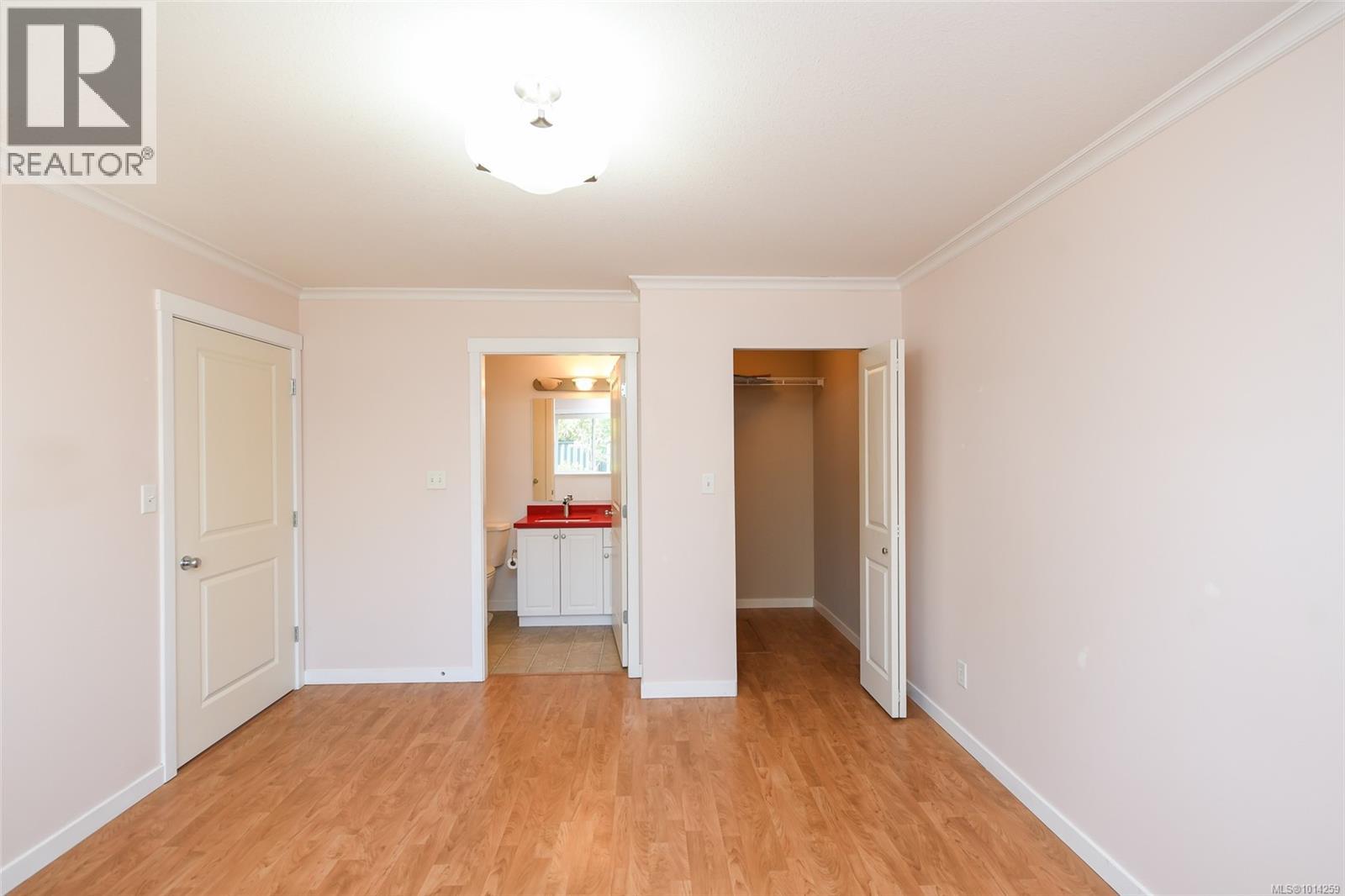 2 1050 8th St, Courtenay