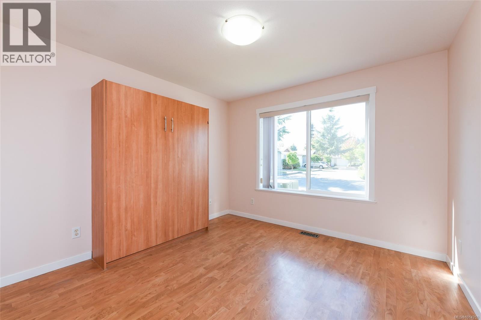 2 1050 8th St, Courtenay