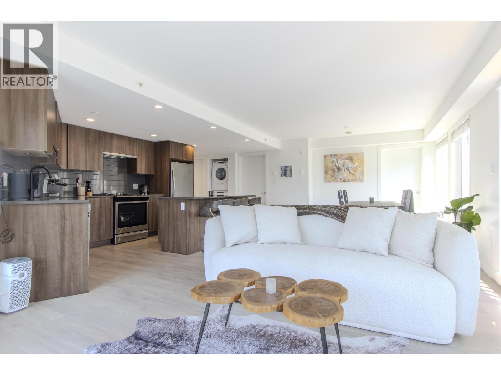 416 1365 PEMBERTON AVENUE, Squamish