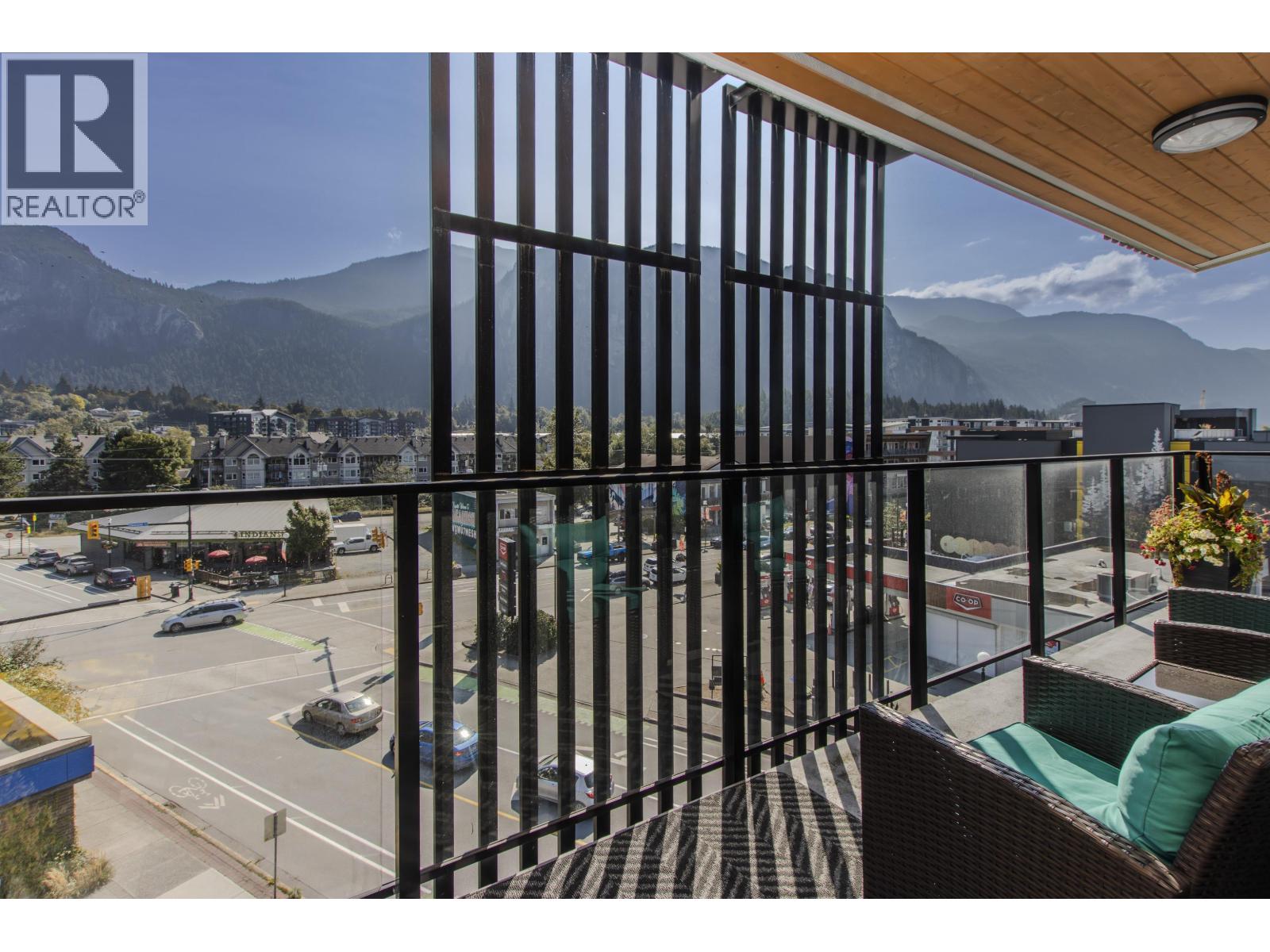 416 1365 PEMBERTON AVENUE, Squamish