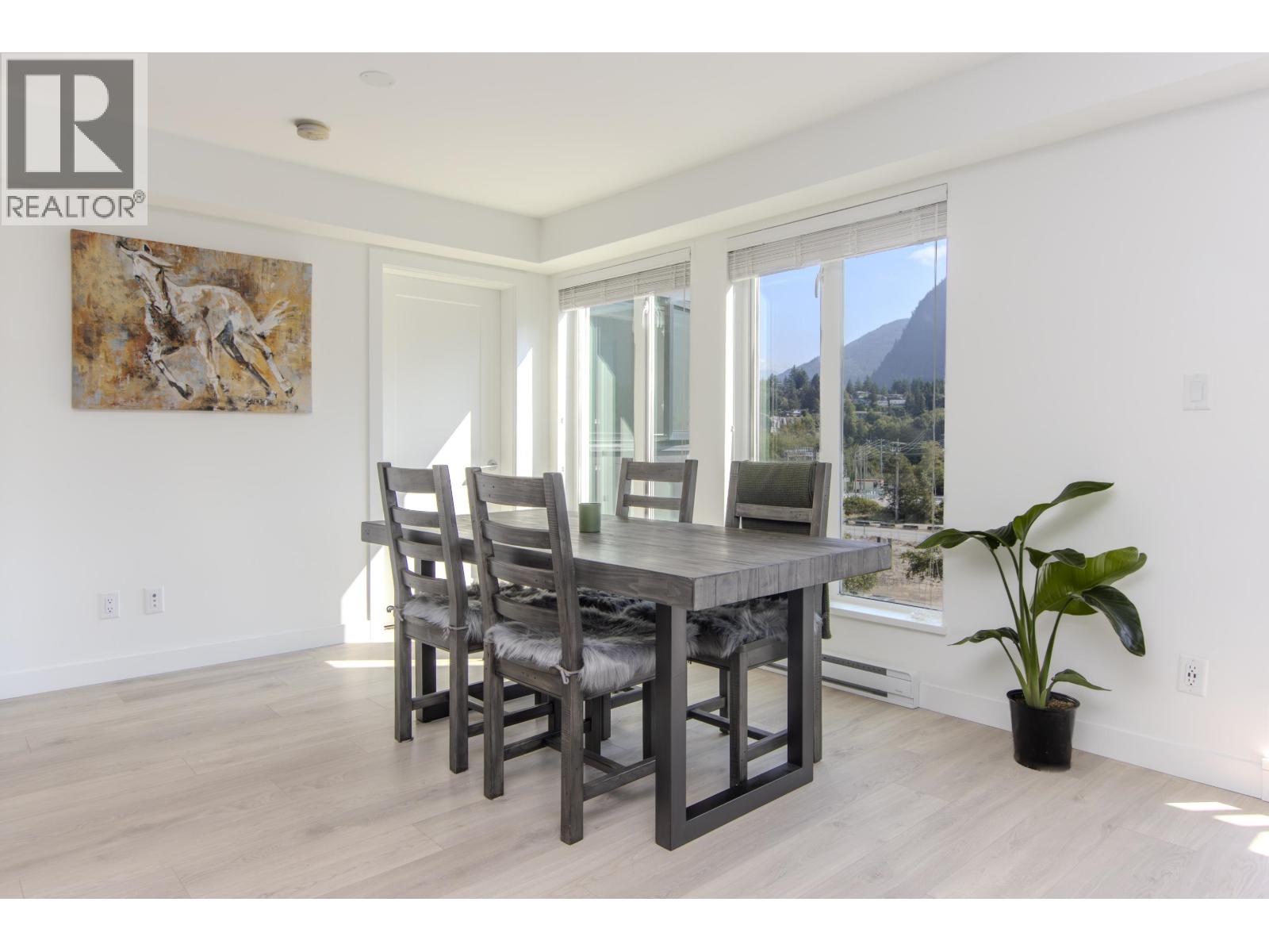 416 1365 PEMBERTON AVENUE, Squamish
