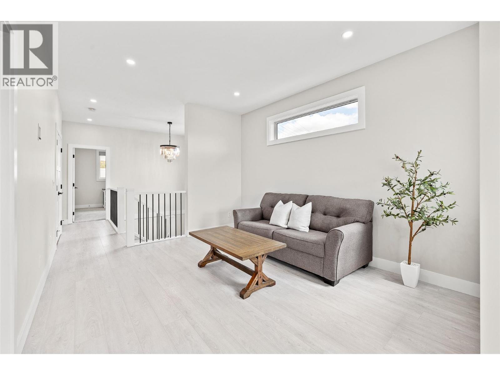 3329 Hawks Crescent, West Kelowna