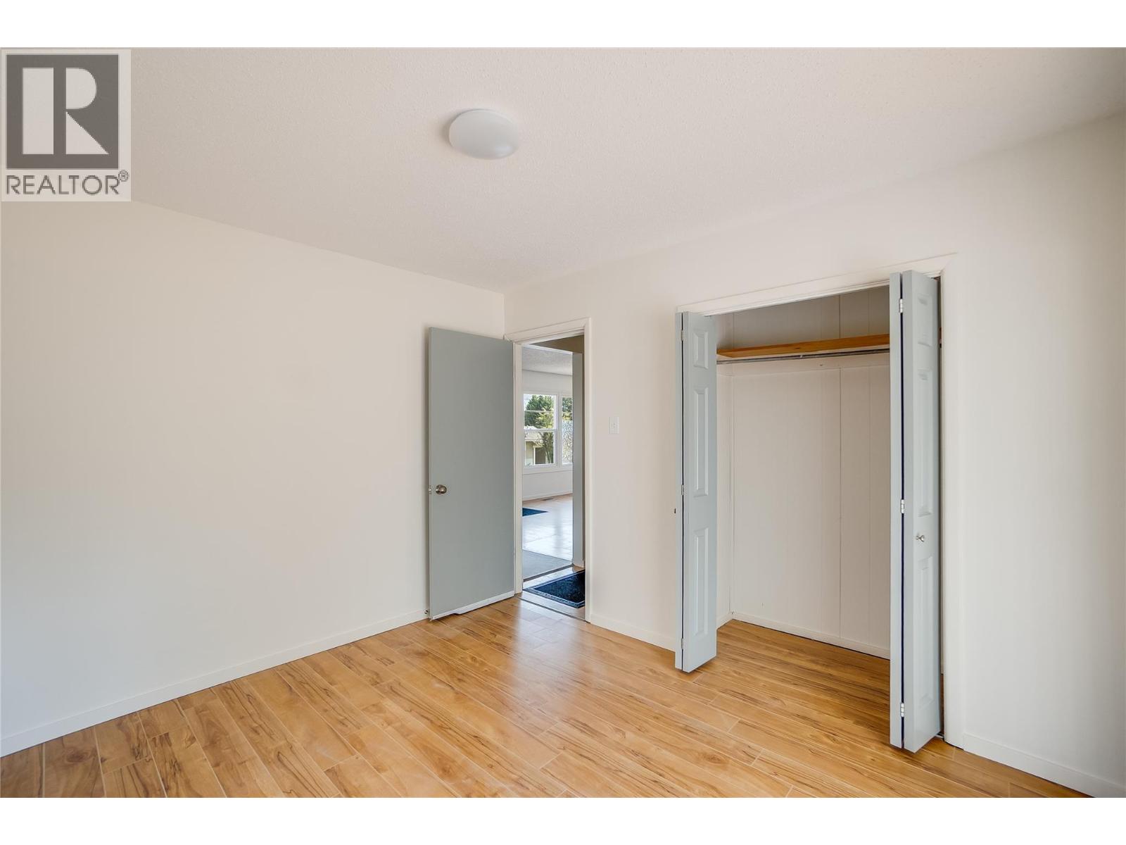 2912 5th Avenue, Castlegar