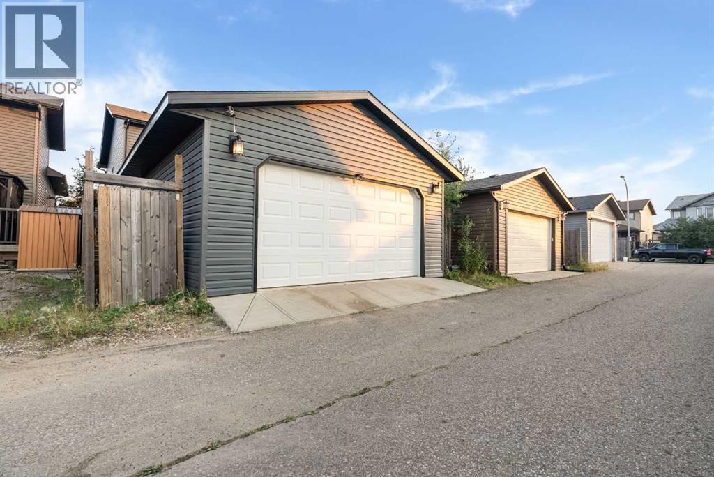 128 Honeysuckle Way, Fort McMurray