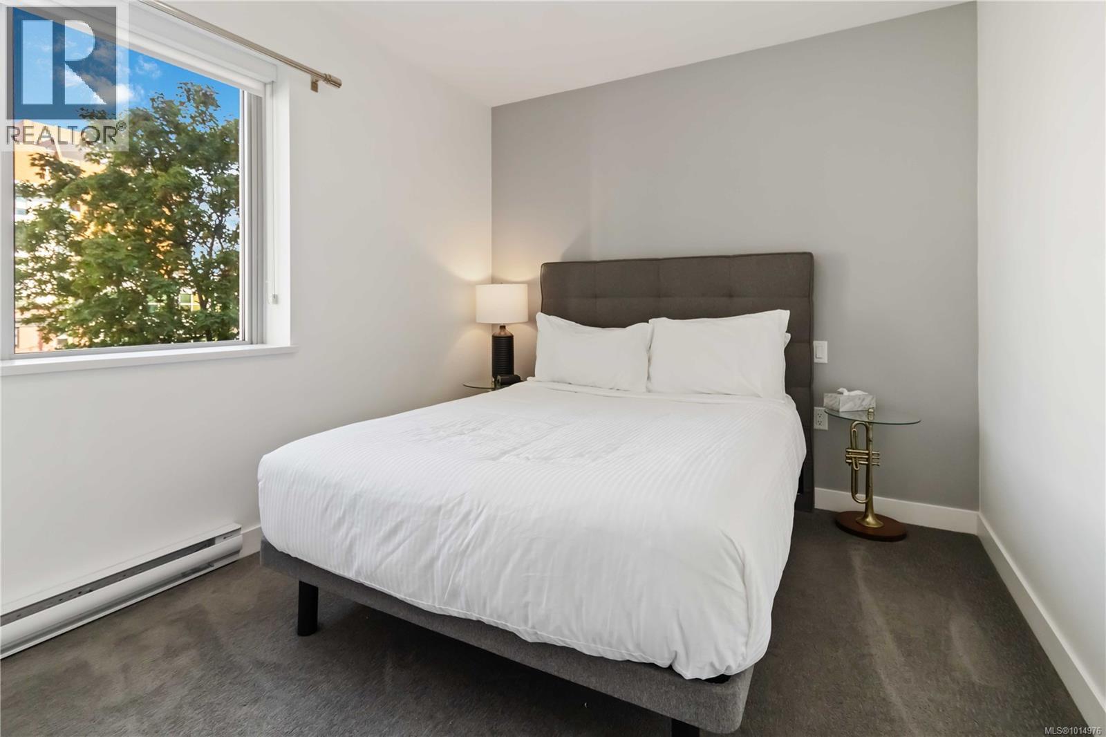 302 838 Broughton Street, Victoria