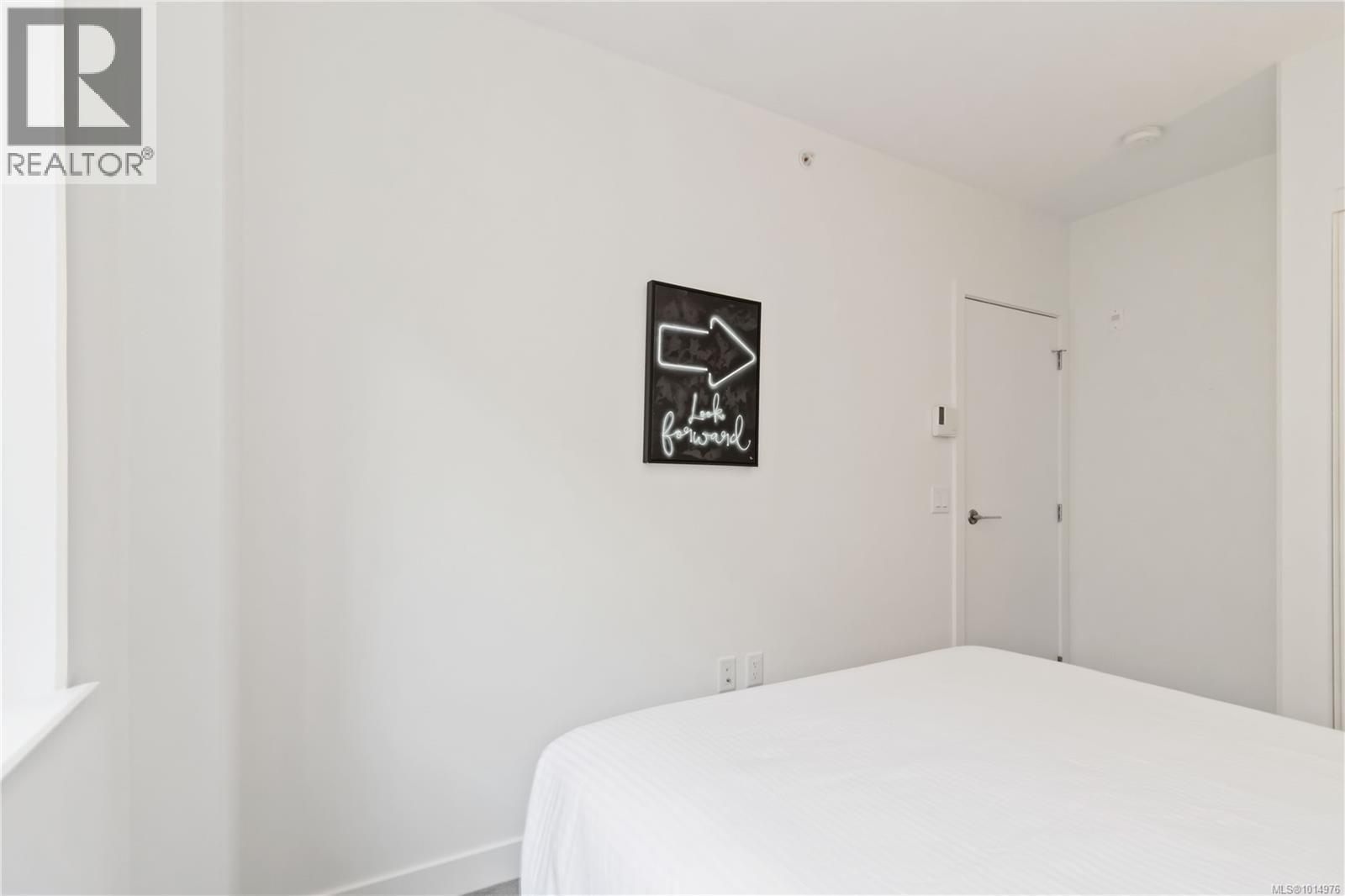 302 838 Broughton Street, Victoria