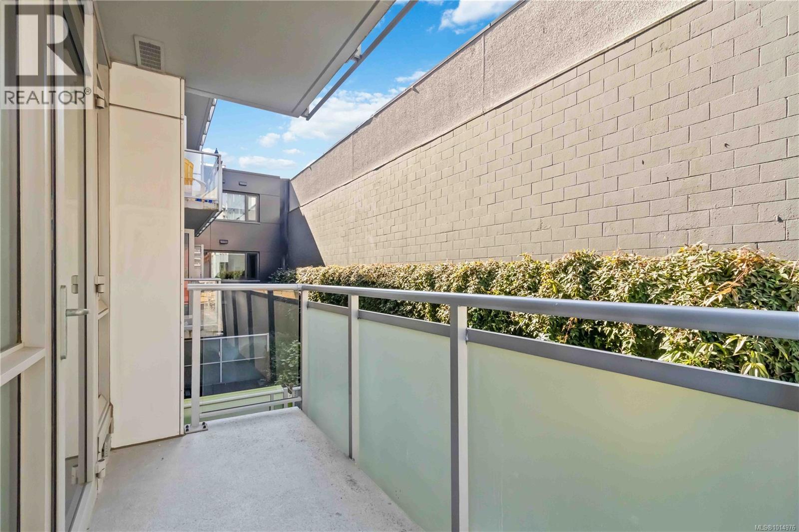 302 838 Broughton Street, Victoria