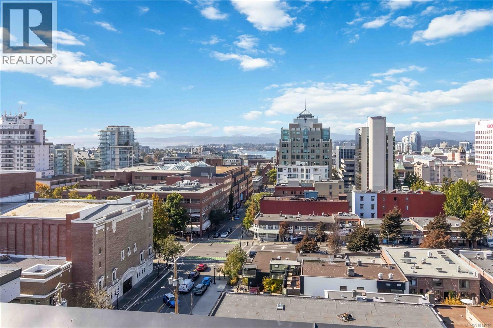 302 838 Broughton Street, Victoria