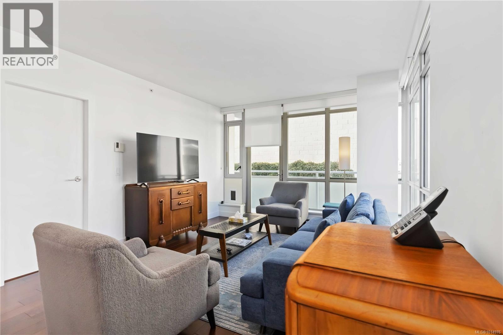302 838 Broughton Street, Victoria