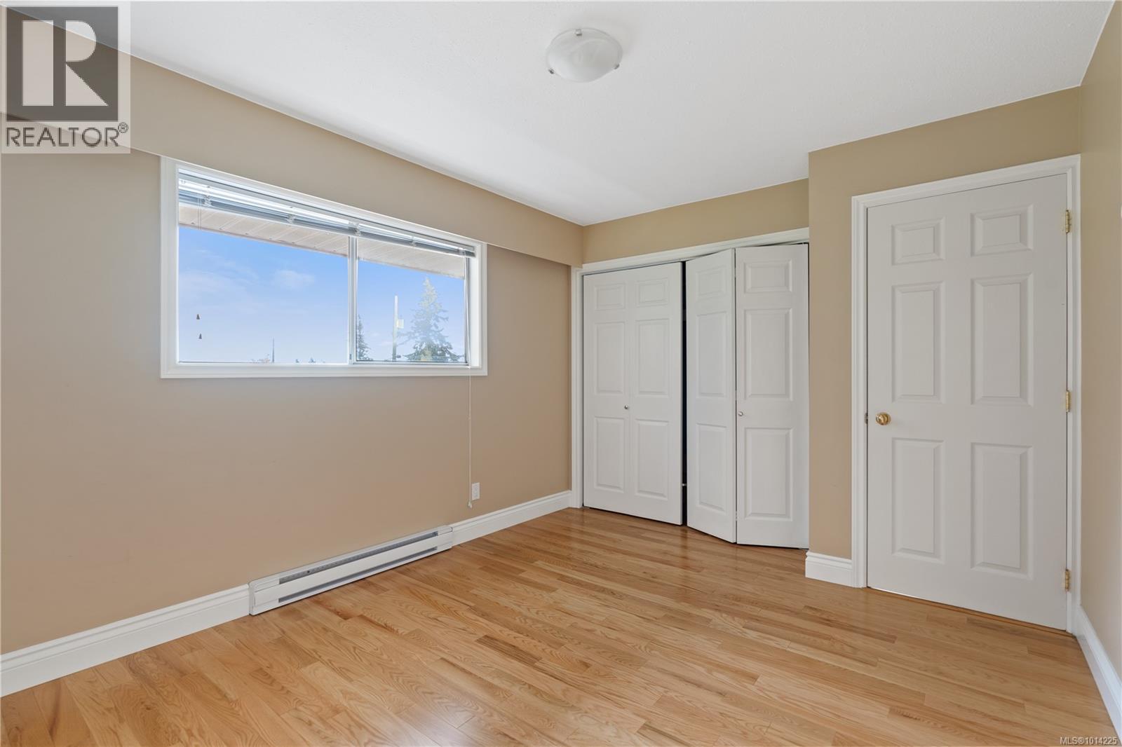 2108 Wenman Dr, Saanich