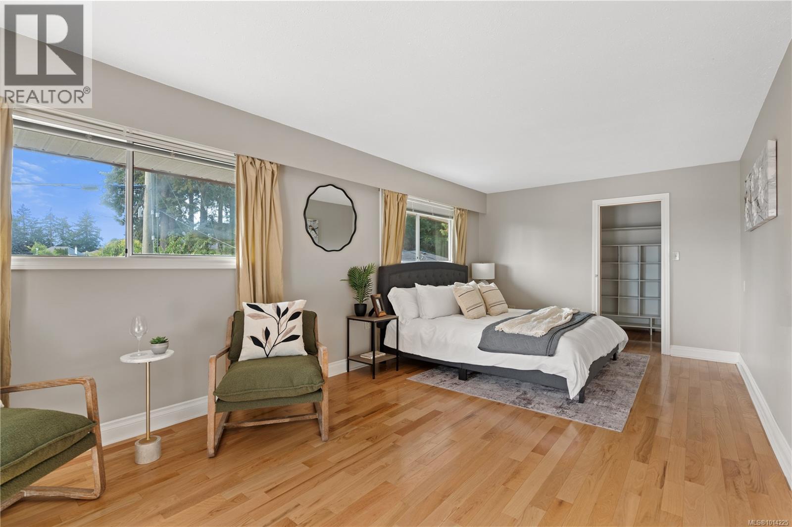 2108 Wenman Dr, Saanich