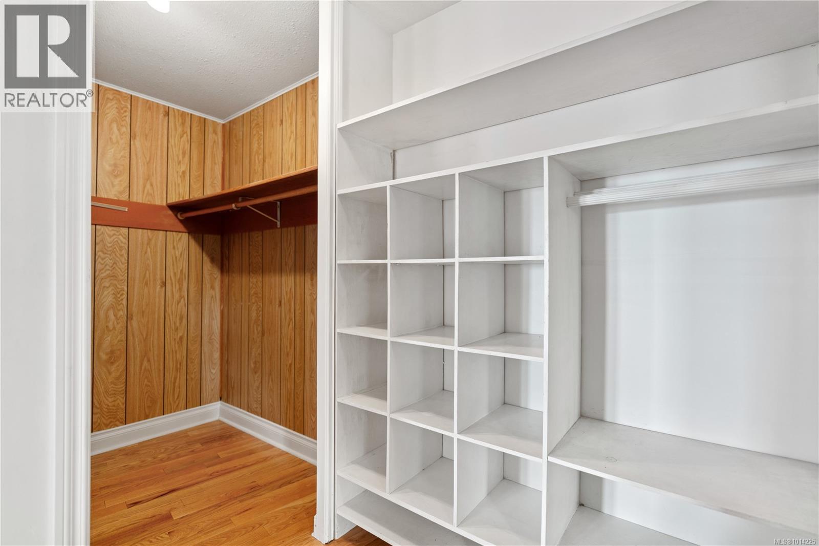 2108 Wenman Dr, Saanich