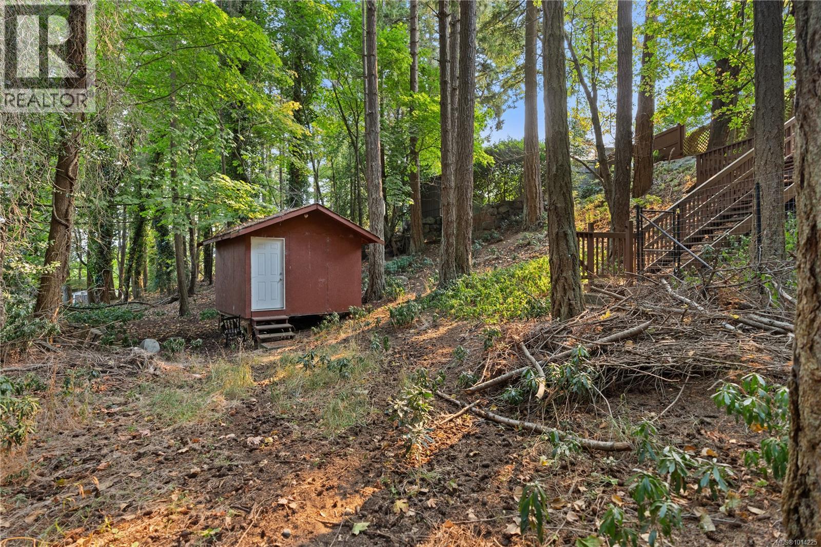2108 Wenman Dr, Saanich