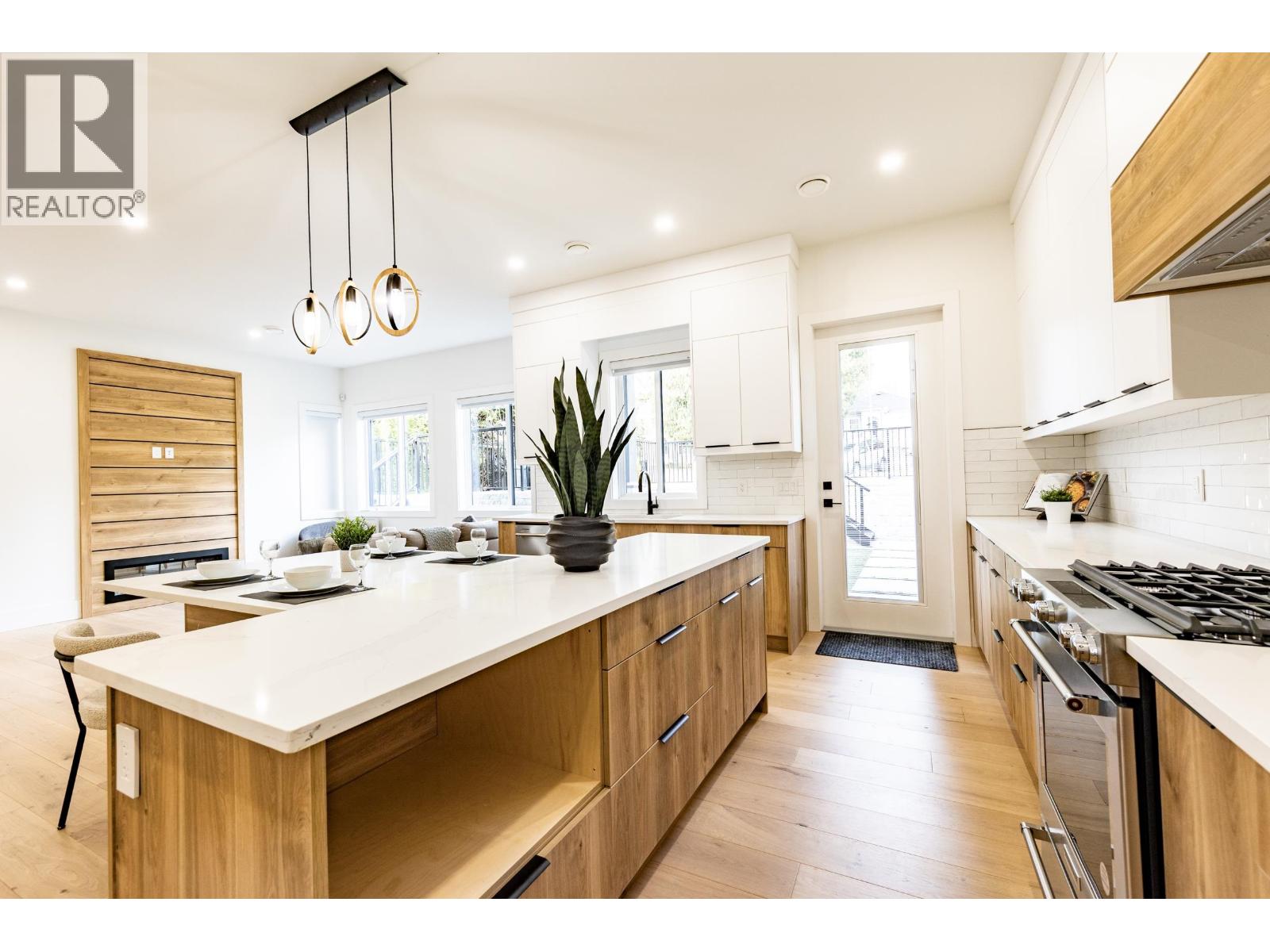 104 941 DANSEY AVENUE, Coquitlam