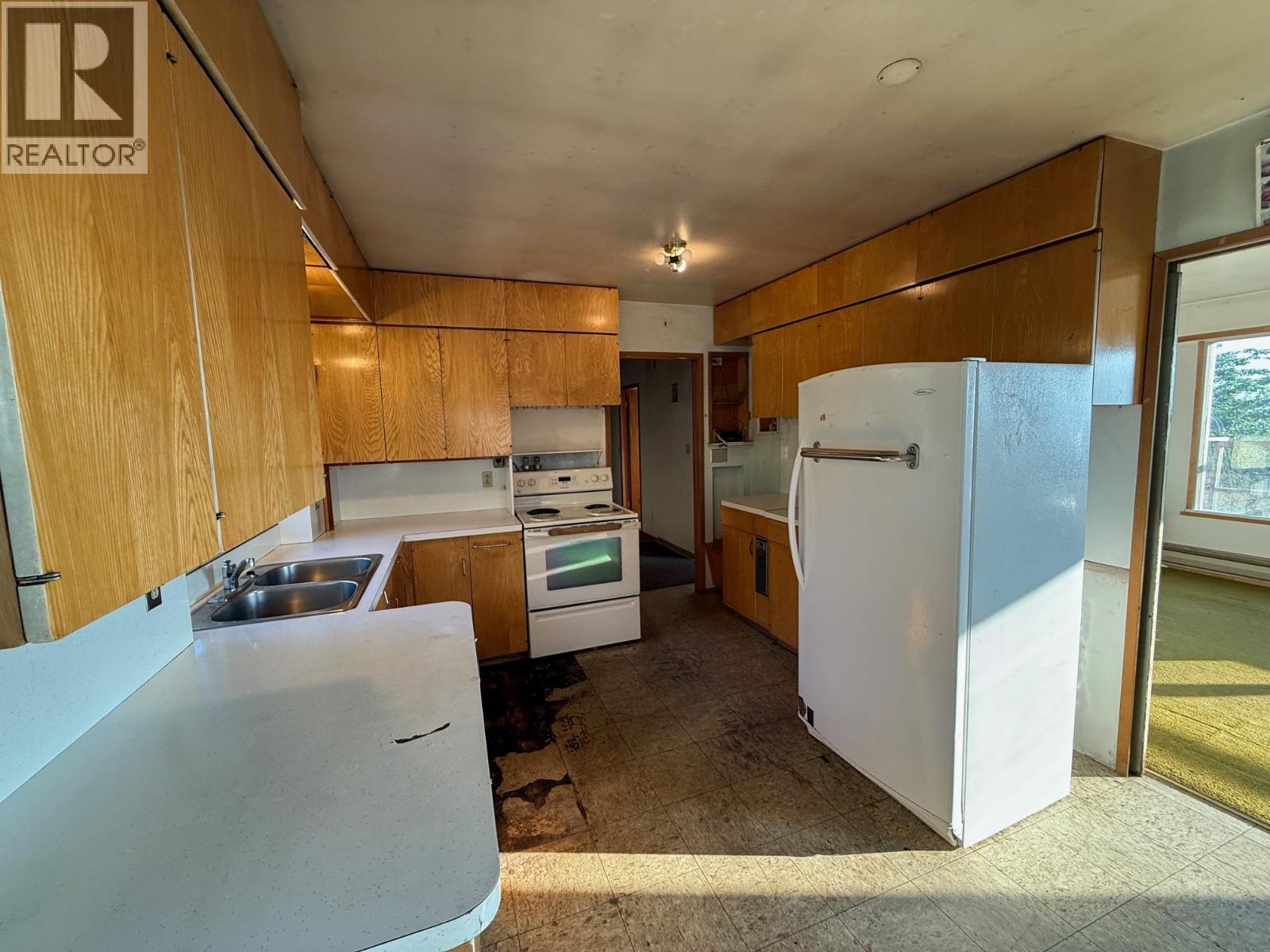  11415 Giants Head Road, Summerland