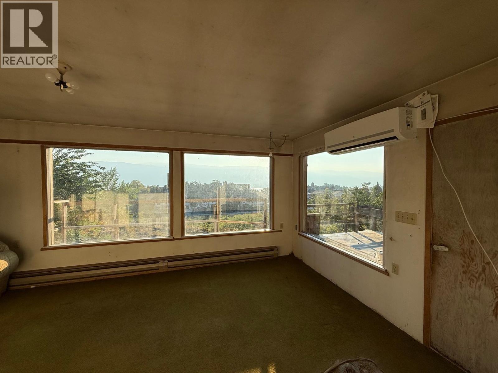  11415 Giants Head Road, Summerland