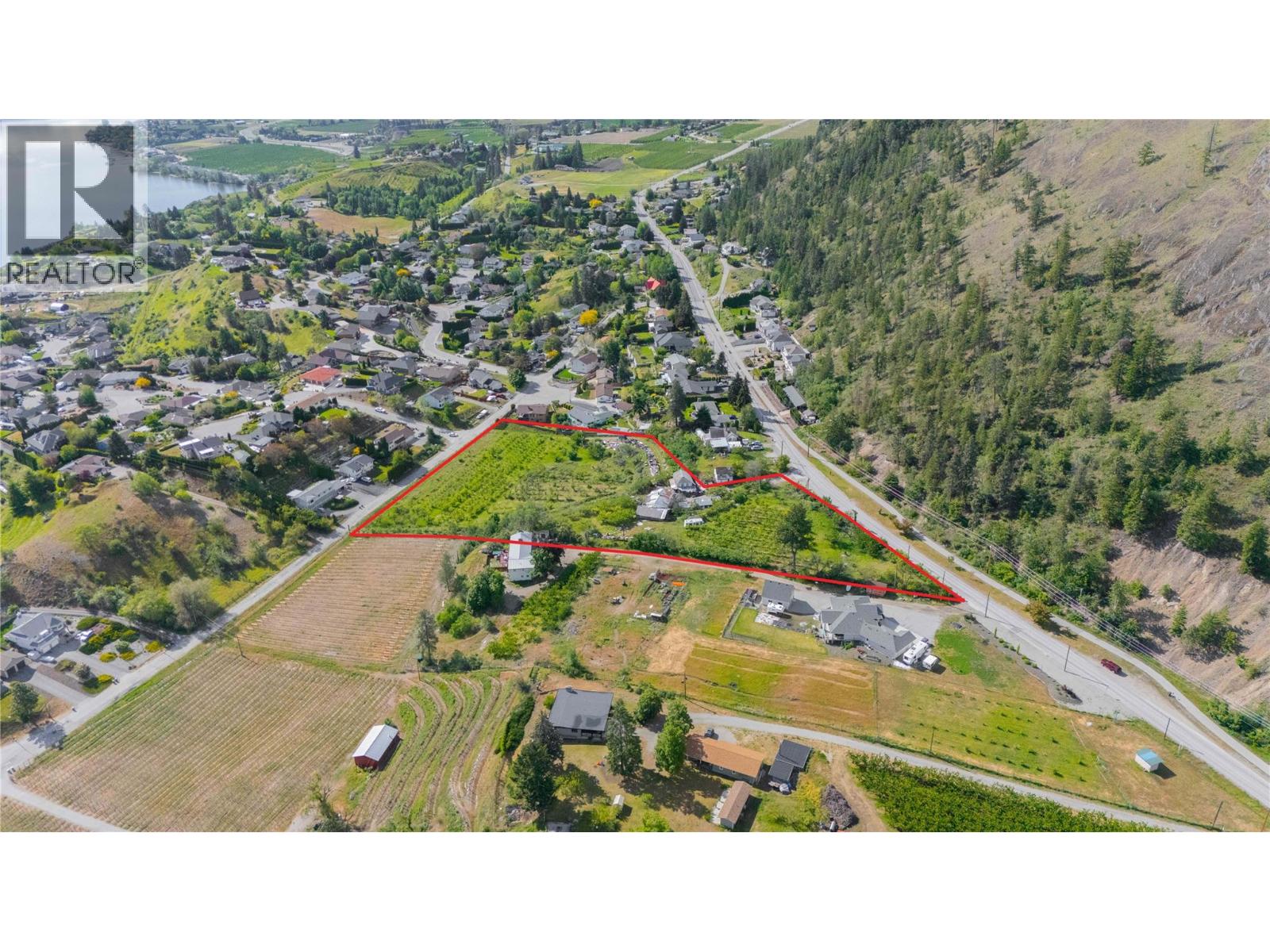  11415 Giants Head Road, Summerland