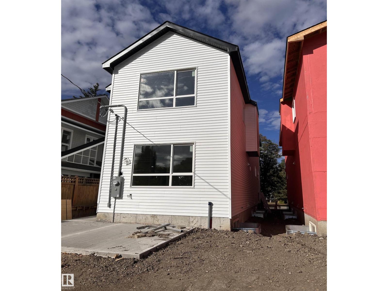 11613 79 AV NW, Edmonton