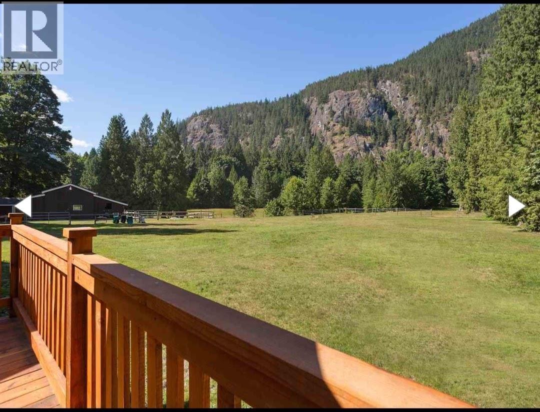 14848 SQUAMISH VALLEY ROAD, Squamish