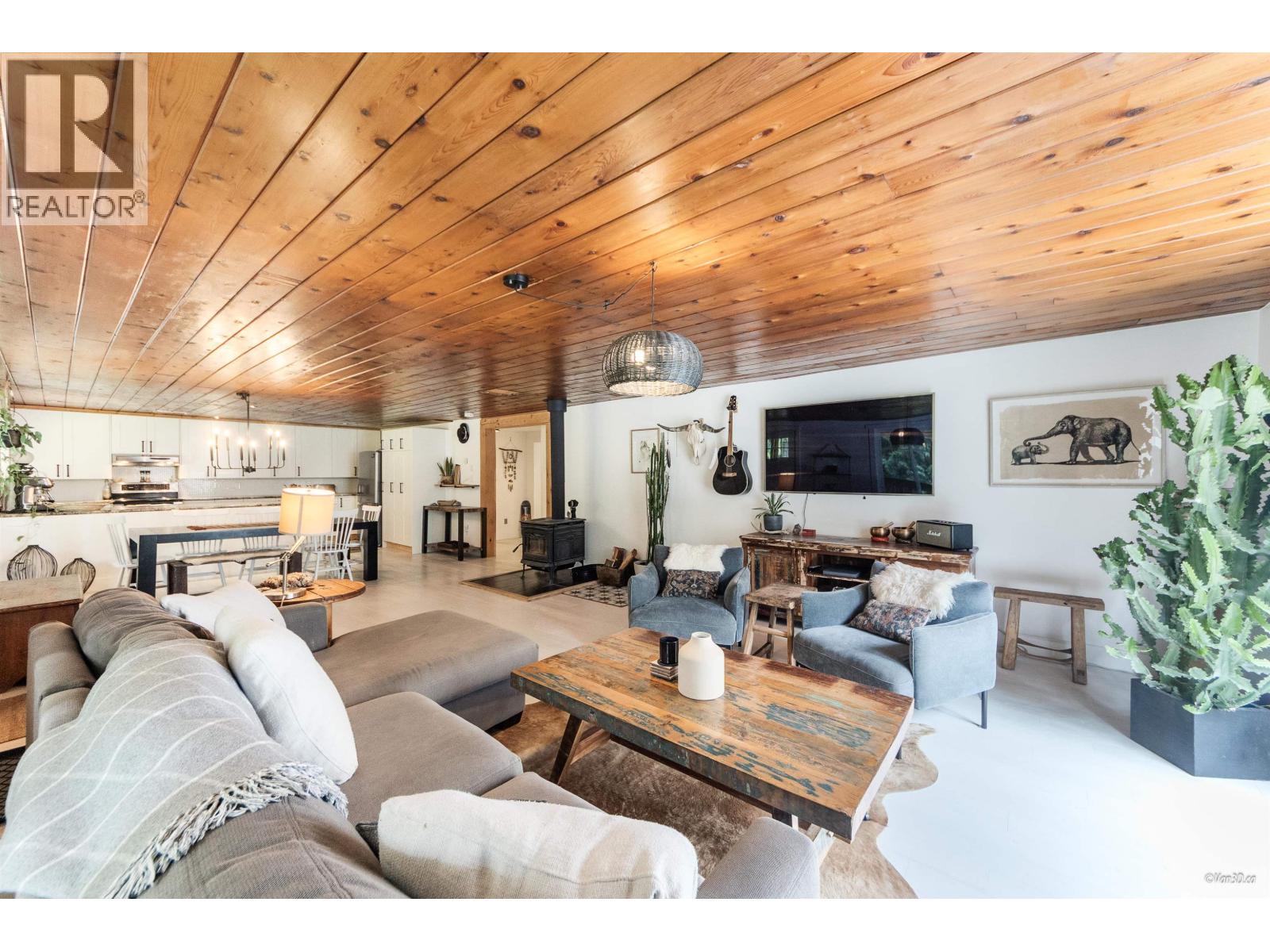 14848 SQUAMISH VALLEY ROAD, Squamish