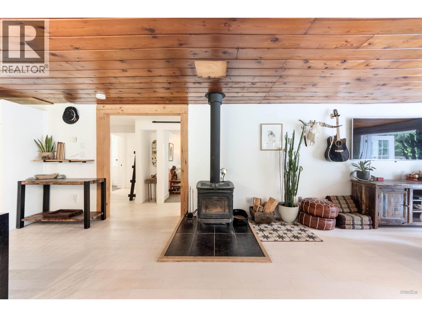 14848 SQUAMISH VALLEY ROAD, Squamish