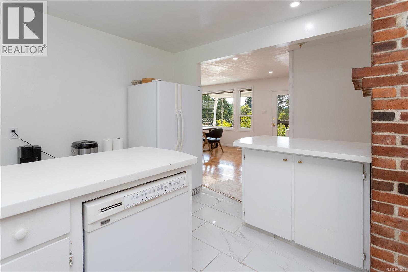11255 Nitinat Rd, North Saanich