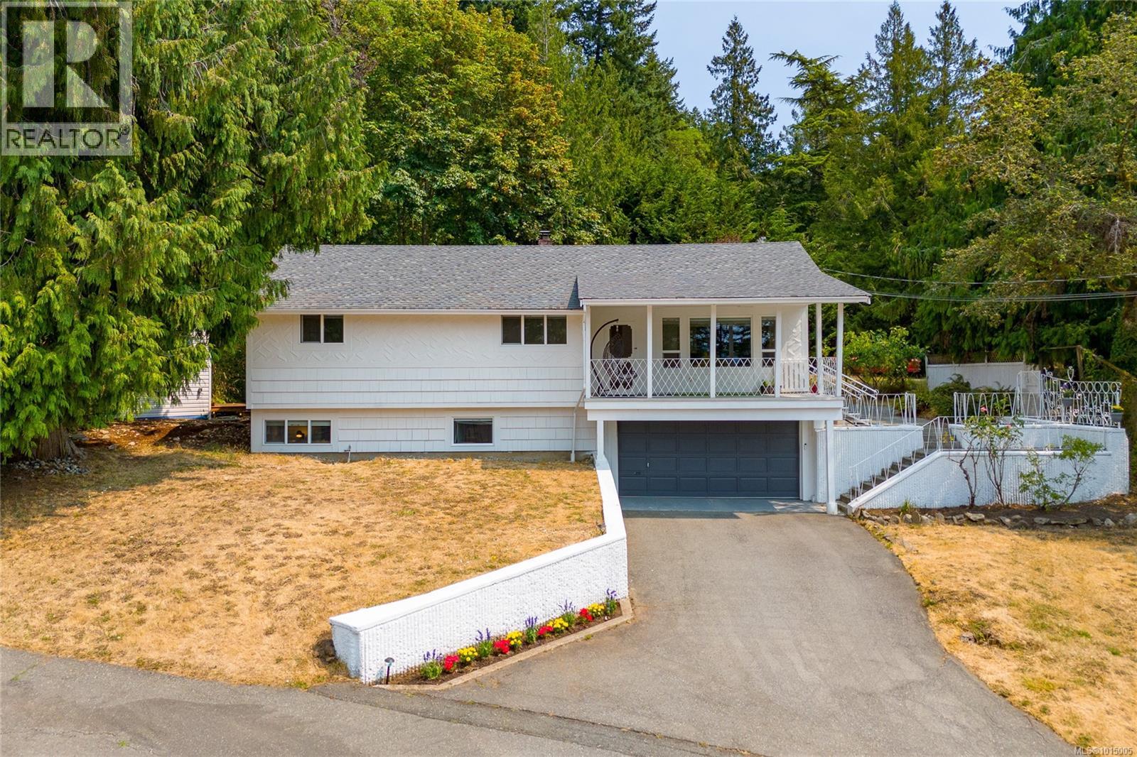 11255 Nitinat Rd, North Saanich