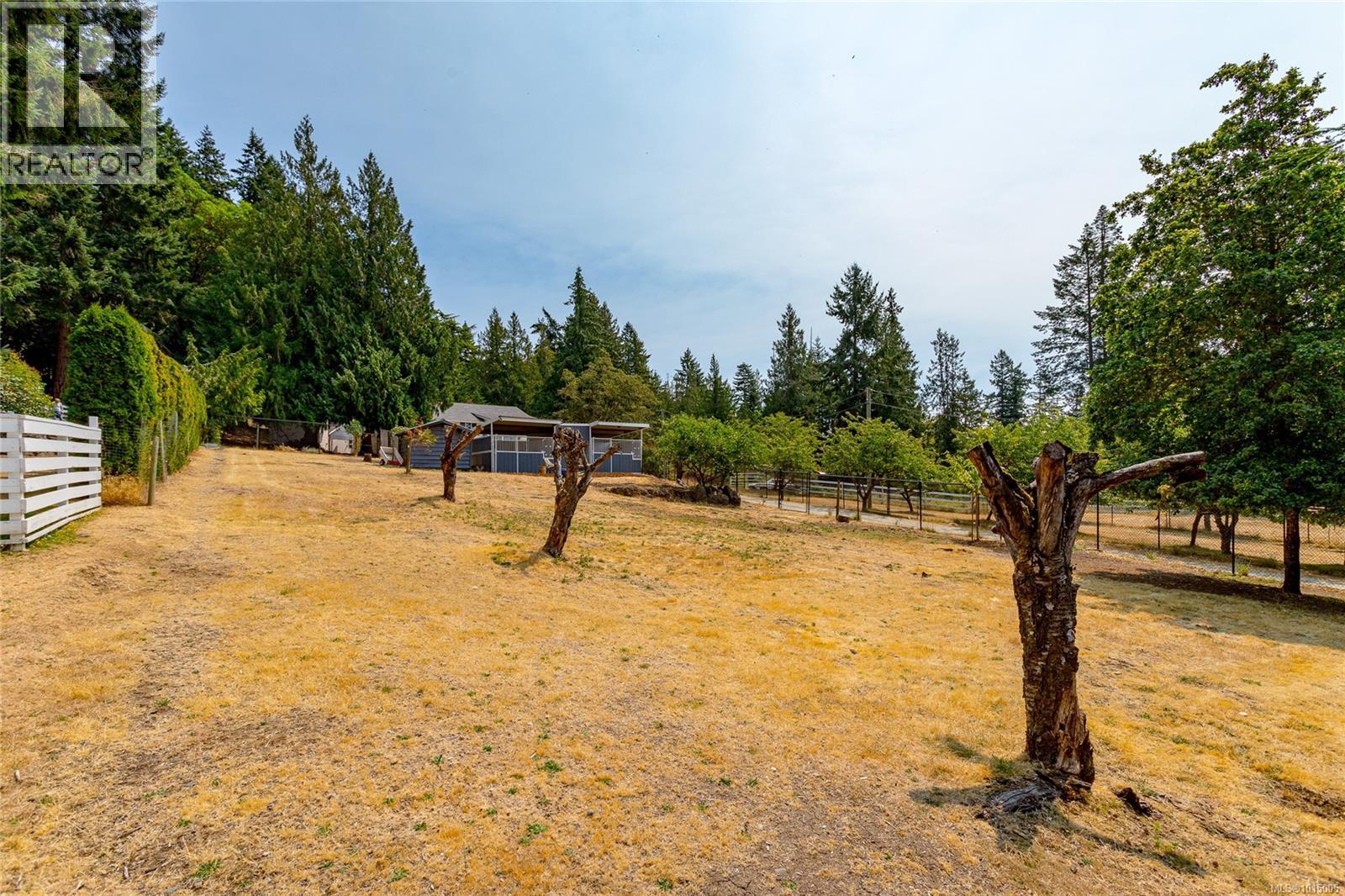 11255 Nitinat Rd, North Saanich