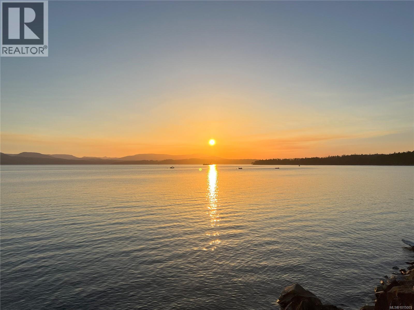 11255 Nitinat Rd, North Saanich