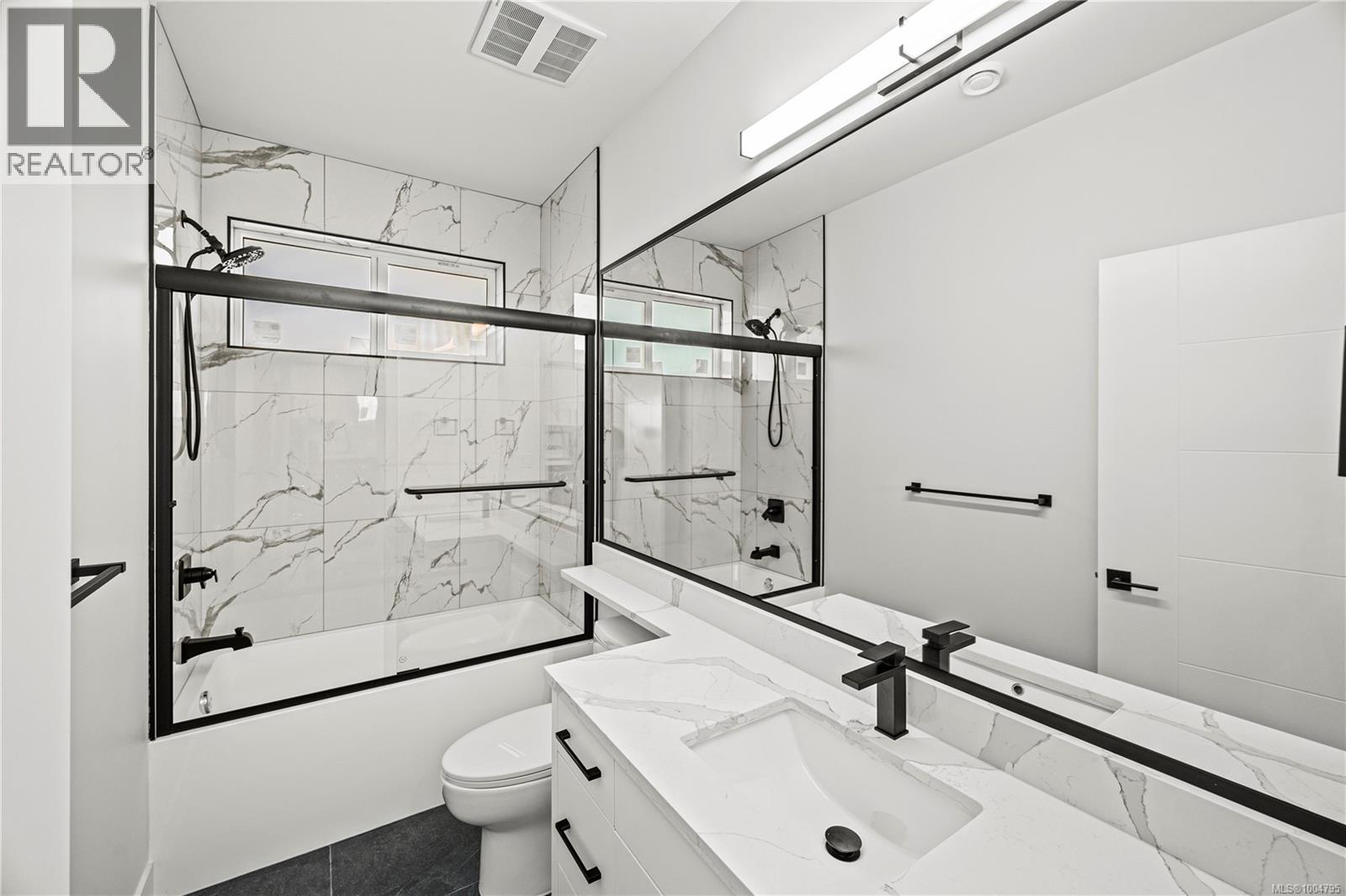 2310 Hudson Terr, Sooke