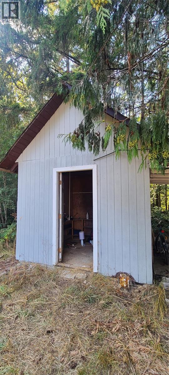 2262 GRAFTON AVE - 12