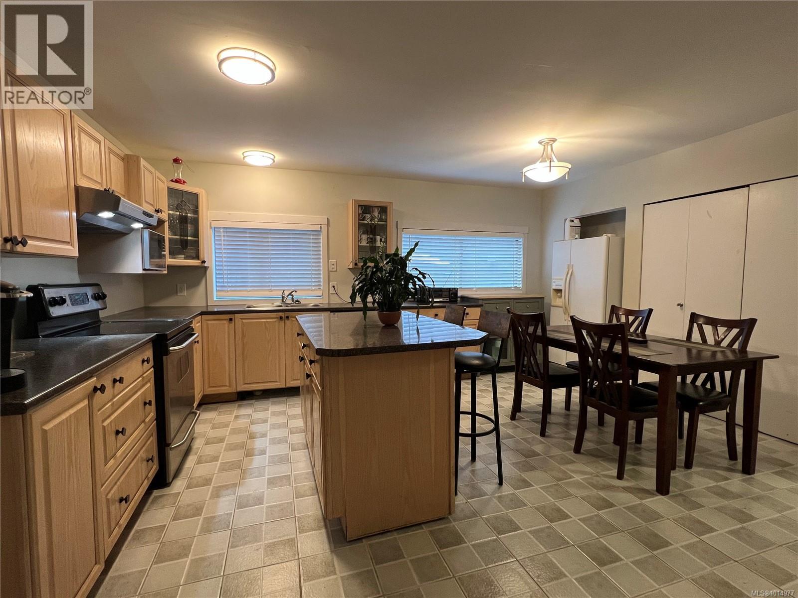 2262 GRAFTON AVE - 25