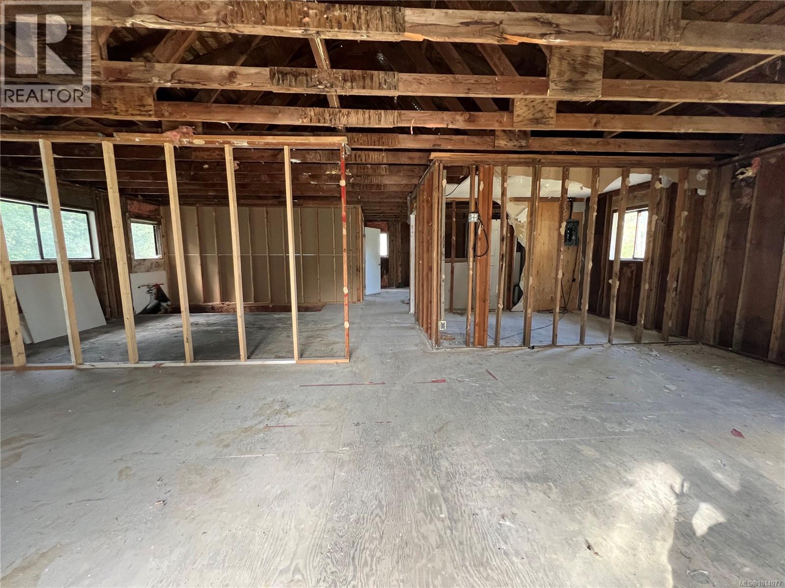 2262 GRAFTON AVE - 22