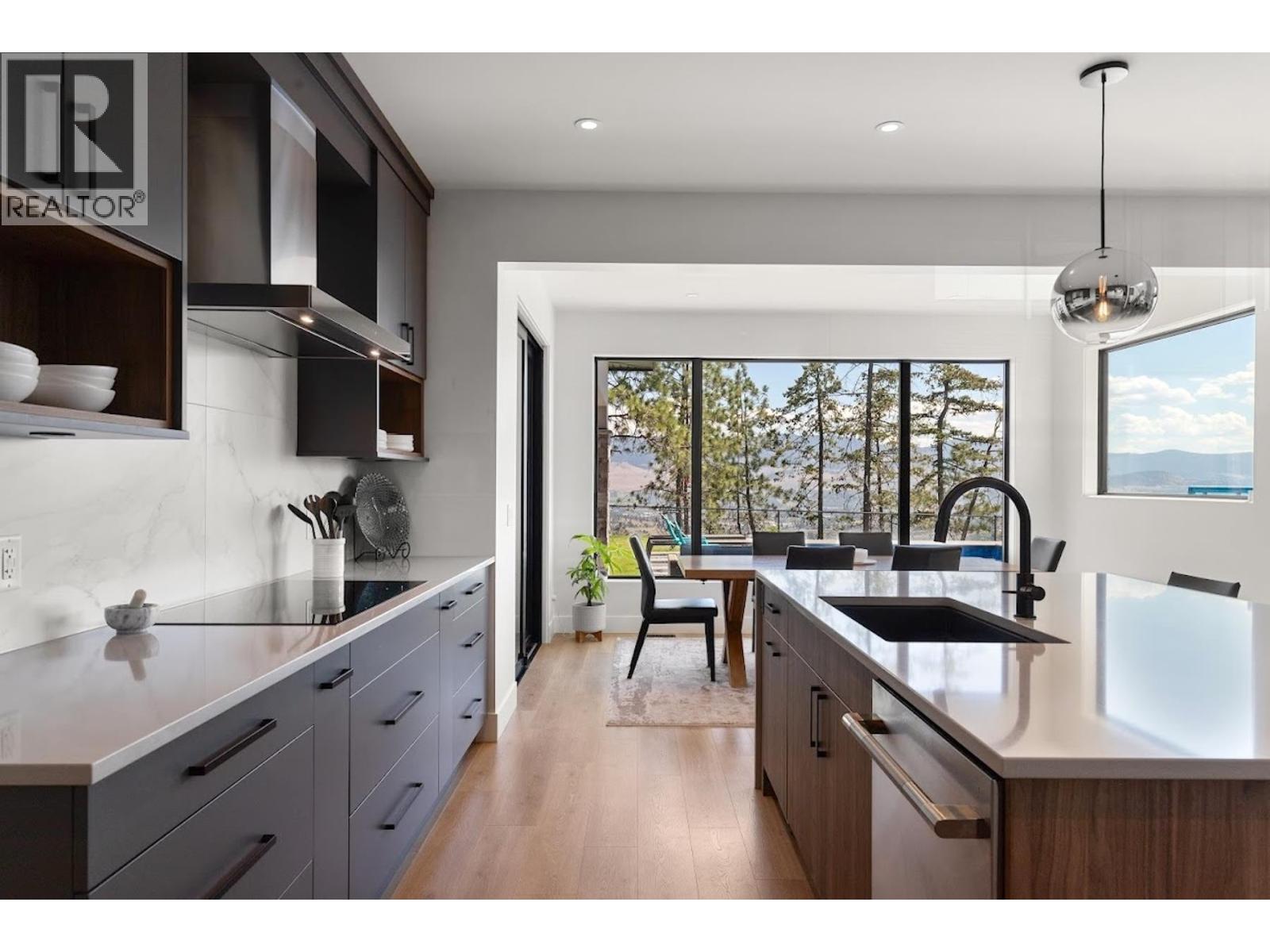  254 Summer Wood Drive, Kelowna