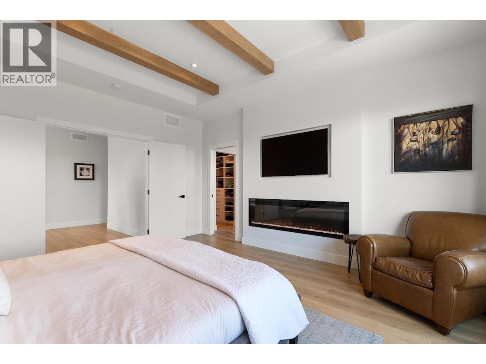  254 Summer Wood Drive, Kelowna