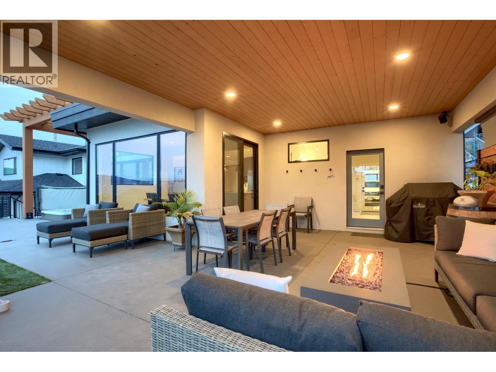  254 Summer Wood Drive, Kelowna