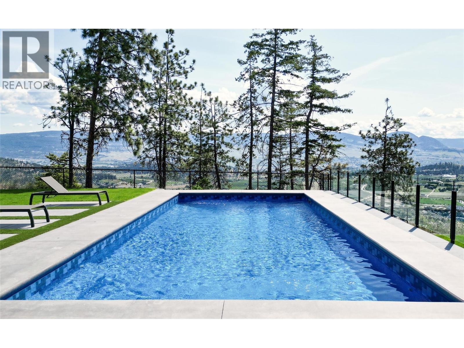  254 Summer Wood Drive, Kelowna