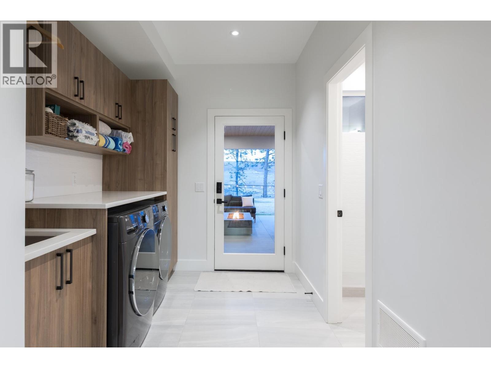  254 Summer Wood Drive, Kelowna